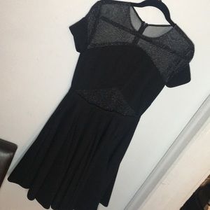 Red Isabel NWOT black cocktail dress 🖤